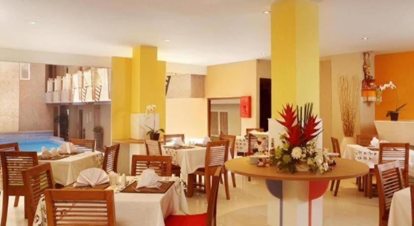 The Rivavi Legian Hotel Exterior photo